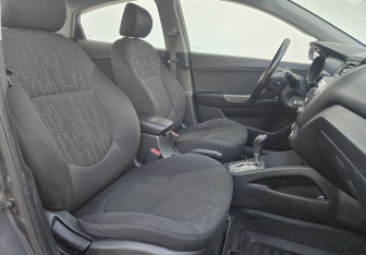 Подержанный автомобиль Kia Rio Sedan 2014 года (10 фото)