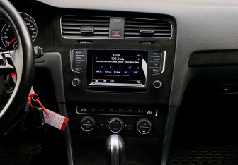 Подержанный автомобиль Volkswagen Golf Hatchback 2014 года (13 фото)