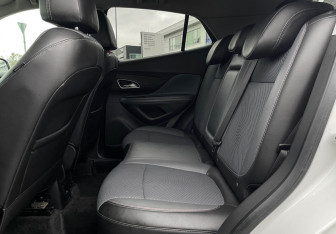 Подержанный автомобиль Opel Mokka 2013 года (10 фото)