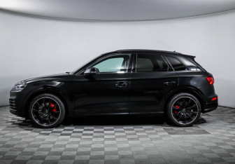 Подержанный автомобиль Audi SQ5 2019 года (8 фото)