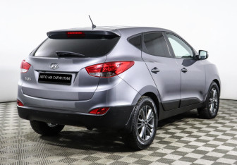 Подержанный автомобиль Hyundai ix35 2014 года (3 фото)
