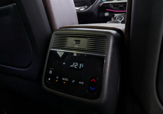 Подержанный автомобиль Exeed VX 2022 года (30 фото)