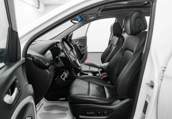 Подержанный автомобиль Hyundai Santa Fe 2014 года (6 фото)
