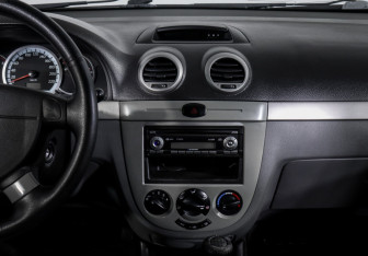 Подержанный автомобиль Chevrolet Lacetti Hatchback 2011 года (13 фото)