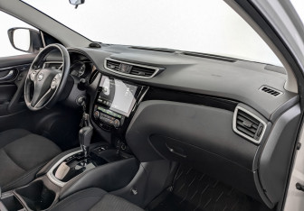 Подержанный автомобиль Nissan Qashqai 2018 года (11 фото)
