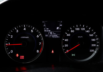 Подержанный автомобиль Hyundai Solaris Hatchback 2012 года (10 фото)