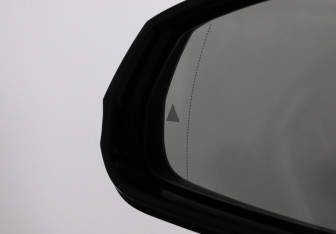 Подержанный автомобиль BMW X1 2024 года (18 фото)