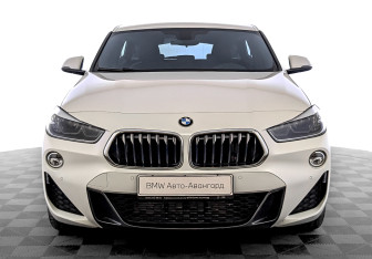 Подержанный автомобиль BMW X2 2019 года (2 фото)