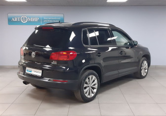 Подержанный автомобиль Volkswagen Tiguan 2015 года (5 фото)