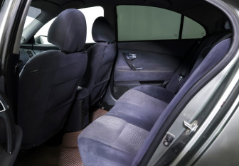 Подержанный автомобиль Nissan Primera Sedan 2005 года (9 фото)