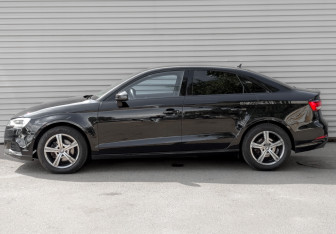 Подержанный автомобиль Audi A3 Sedan 2020 года (8 фото)