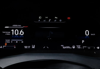 Подержанный автомобиль Toyota Camry Sedan 2023 года (11 фото)