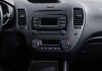 Подержанный автомобиль Kia Cerato Sedan 2019 года (10 фото)