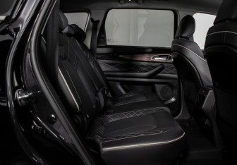 Подержанный автомобиль Exeed VX 2021 года (10 фото)