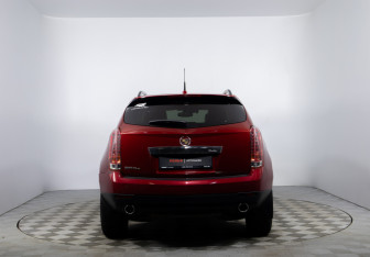 Подержанный автомобиль Cadillac SRX 2013 года (6 фото)