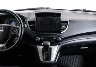 Подержанный автомобиль Honda CR-V 2013 года (10 фото)
