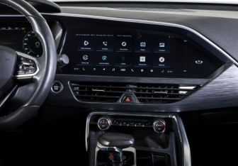 Подержанный автомобиль Geely Tugella 2021 года (14 фото)