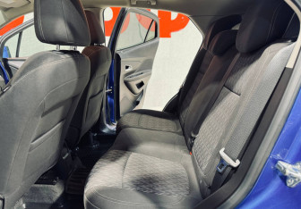 Подержанный автомобиль Opel Mokka 2013 года (17 фото)