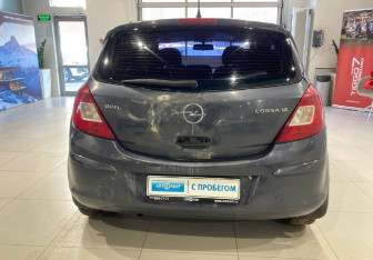 Подержанный автомобиль Opel Corsa 2008 года (5 фото)
