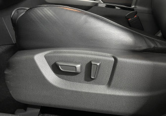 Подержанный автомобиль Mitsubishi Eclipse Cross 2019 года (10 фото)