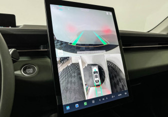 Подержанный автомобиль Changan Lamore 2023 года (17 фото)