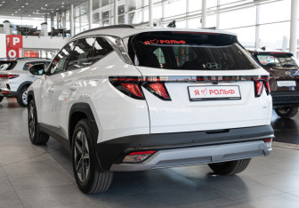 Новый Hyundai Tucson 2026 (8 фото)