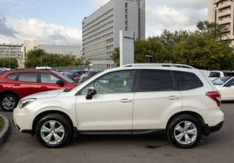 Подержанный автомобиль Subaru Forester Suv 2013 года (6 фото)