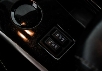 Подержанный автомобиль Mitsubishi Outlander 2020 года (11 фото)