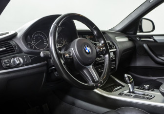 Подержанный автомобиль BMW X4 2018 года (9 фото)