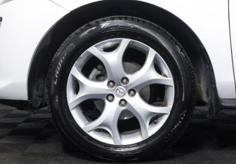 Подержанный автомобиль Mazda CX-7 2011 года (19 фото)