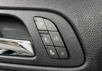 Подержанный автомобиль Chevrolet Tahoe 2011 года (17 фото)