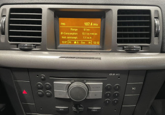 Подержанный автомобиль Opel Vectra Sedan 2007 года (14 фото)