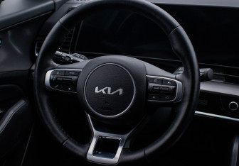 Подержанный автомобиль Kia Sportage 2024 года (15 фото)
