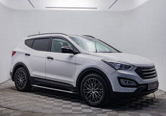 Подержанный автомобиль Hyundai Santa Fe 2013 года (7 фото)