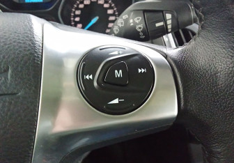 Подержанный автомобиль Ford Focus Wagon 2014 года (13 фото)