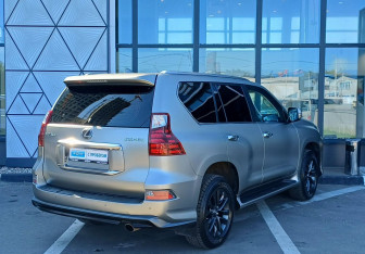 Подержанный автомобиль Lexus GX 2022 года (5 фото)
