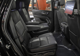 Подержанный автомобиль Chevrolet Tahoe 2024 года (13 фото)