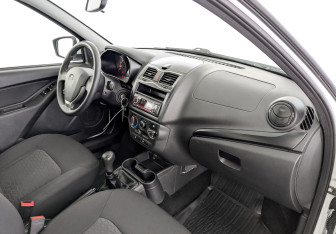 Подержанный автомобиль LADA (ВАЗ) Granta Sedan 2023 года (11 фото)