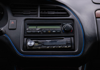 Подержанный автомобиль Honda Accord Sedan 2000 года (14 фото)