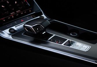 Подержанный автомобиль Audi A6 Sedan 2021 года (22 фото)