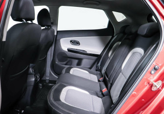 Подержанный автомобиль Kia Ceed Hatchback 2012 года (19 фото)