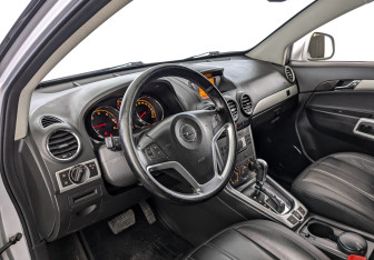 Подержанный автомобиль Opel Antara 2013 года (15 фото)