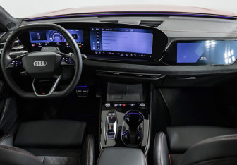 Подержанный автомобиль Audi A5 Liftback 2025 года (14 фото)