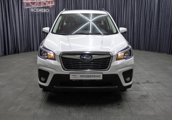 Подержанный автомобиль Subaru Forester Suv 2021 года (2 фото)