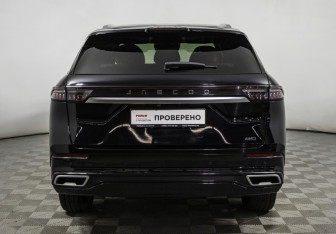 Подержанный автомобиль Jaecoo J8 2024 года (6 фото)