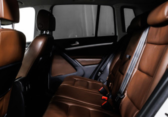 Подержанный автомобиль Volkswagen Tiguan 2016 года (13 фото)