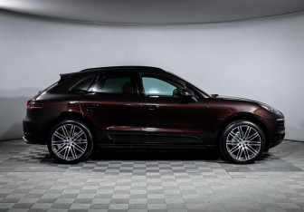 Подержанный автомобиль Porsche Macan 2015 года (4 фото)