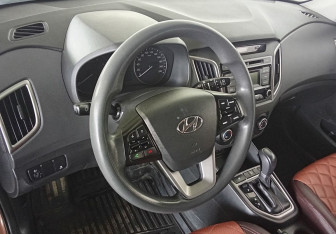 Подержанный автомобиль Hyundai Creta 2016 года (12 фото)