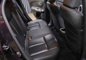 Подержанный автомобиль Nissan Juke 2014 года (12 фото)