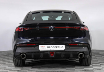 Подержанный автомобиль Changan UNI-V 2024 года (6 фото)